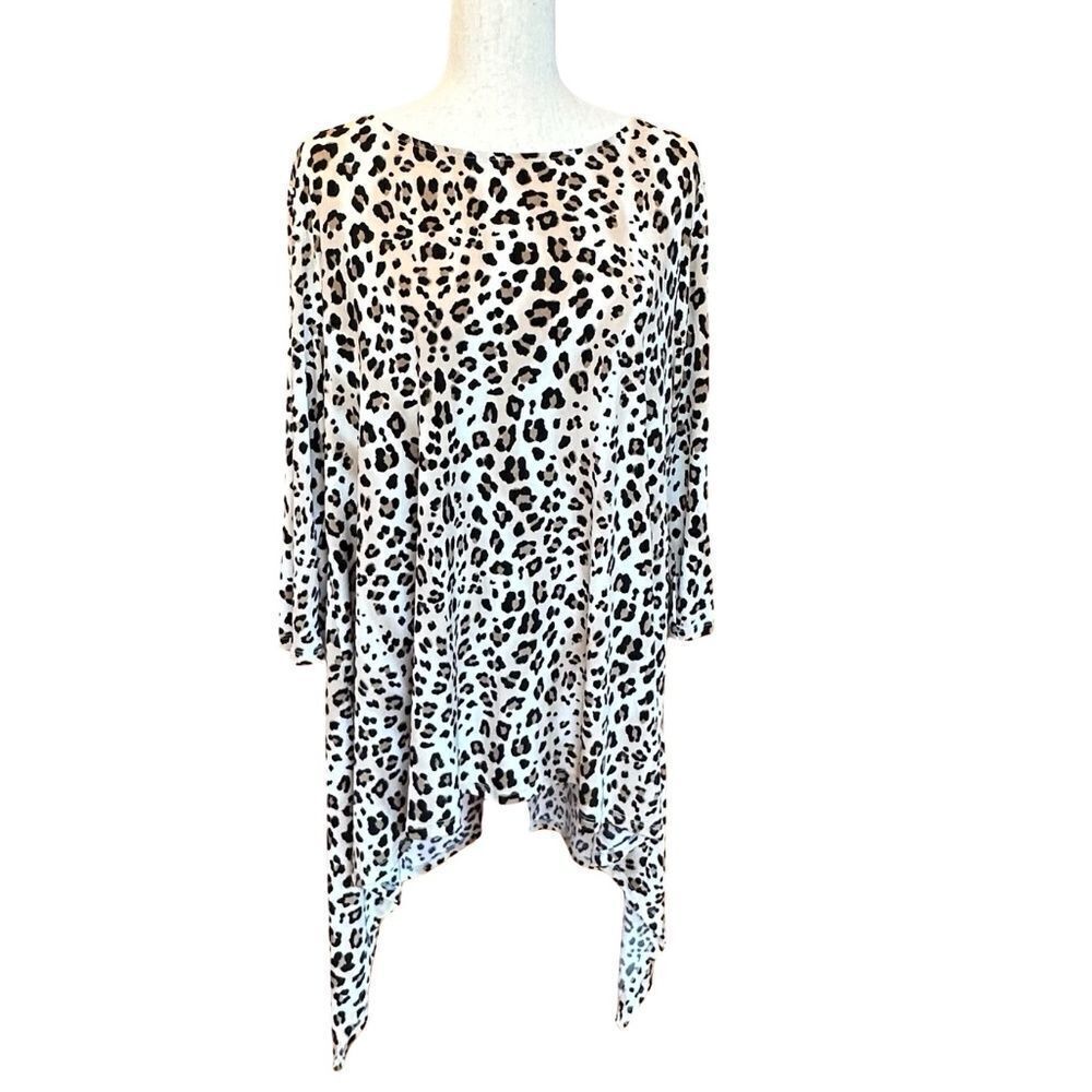 Chico's Womens 3/4 Sleeve asymmetrica Leopard/Cheetah Print Tunic Large (Size 2)